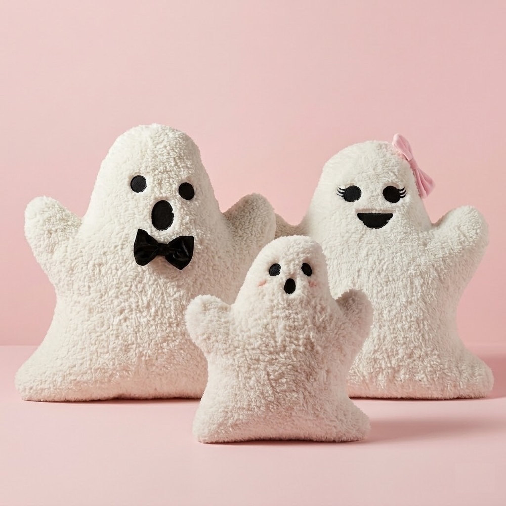 NWT Ghost Plush Pillow Family Pack of 3‎